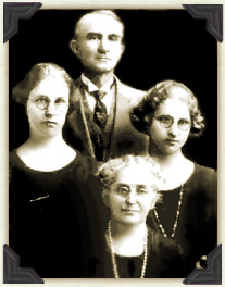 Henry P. Usher, Beulah, Florence and their mother Mary c. 1920